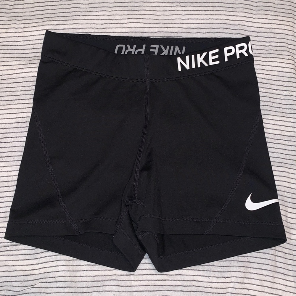 Black Nike Pro shorts